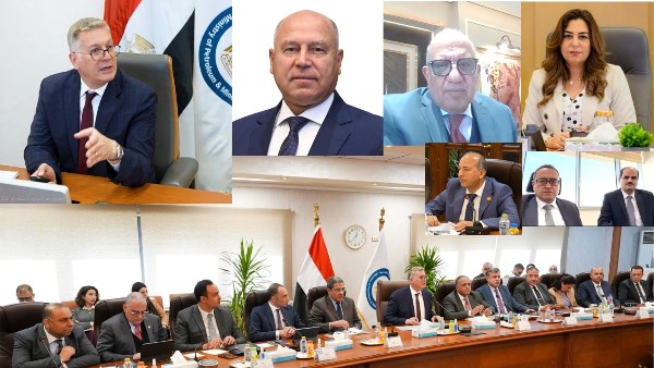 وزير البترول فى فيديو كونفرس مع الوزراء