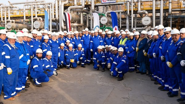 وزير البترول يتفقد الوحدات الإنتاجية لشركة القاهرة لتكرير البترول 