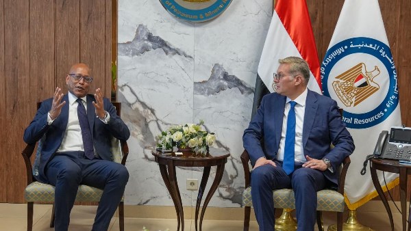 وزير البترول يستقبل نائب رئيس مؤسسة التمويل الدولية لشئون قارة أفريقيا