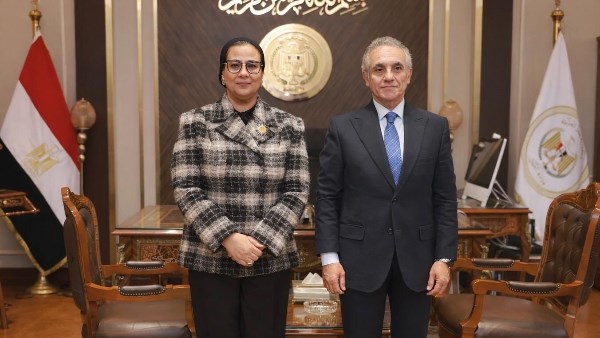 رئيسة المجلس القومي للمرأة تلتقي وزير العدل