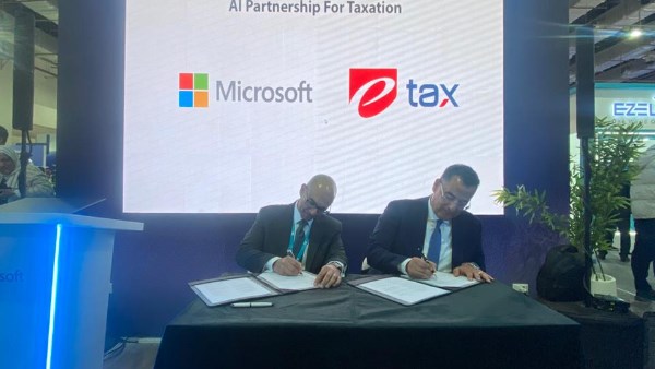 خلال التوقيع