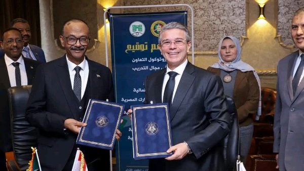 رئيسا الجمارك المصرية والسودانية