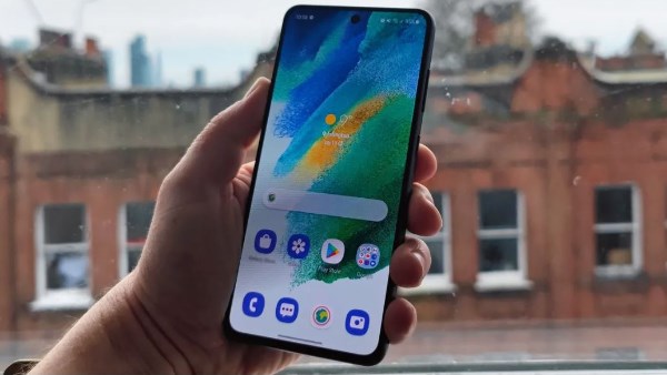 تتوقف سامسونج عن تحديث سلسلة Galaxy S21