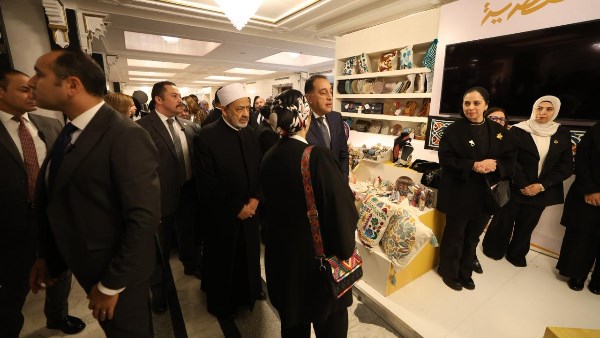 شيخ الأزهر ورئيس الوزراء