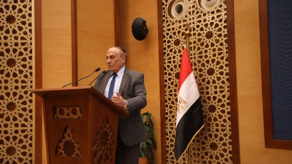 الدكتور سمير فرج