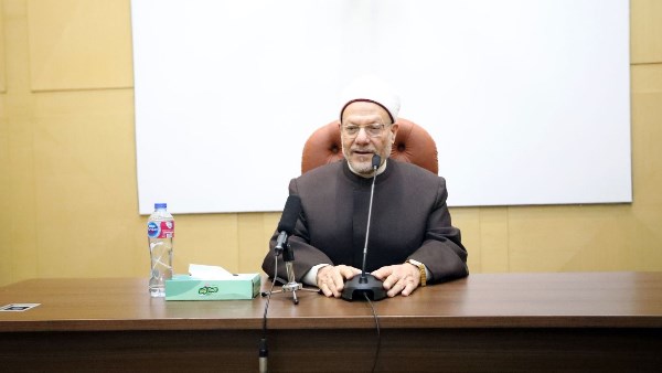 الدكتور شوقي علام