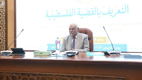 عميد كلية الدعوة السابق 