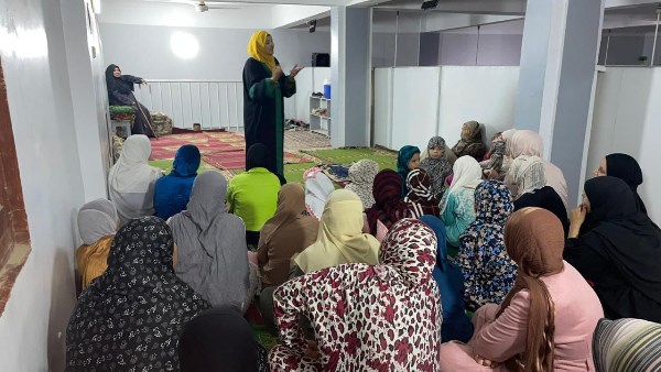 إحدى الدروس بالمحافظات