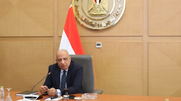 وزير الكهرباء 