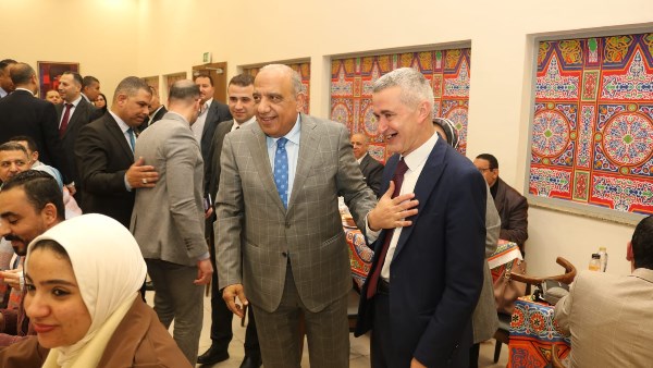 وزير الكهرباء  وقيادات الوزارة 