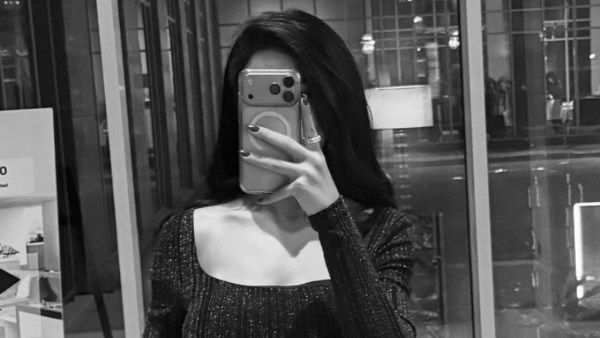 كارولين عزمي تخطف الأضواء عبر إنستجرام.. شاهد