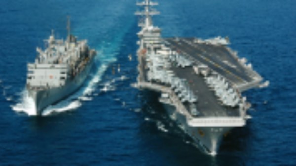 حاملة طائرات 