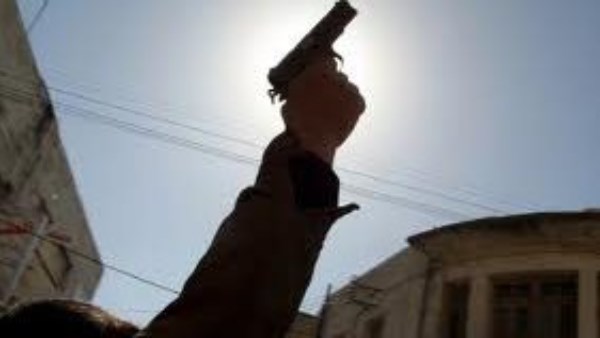 أرمينيا.. مقتل شخص وإصابة ستة آخرين في تبادل لإطلاق نار بالعاصمة يريفان أرمينيا.. مقتل شخص وإصابة ستة آخرين في تبادل لإطلاق نار بالعاصمة يريفان