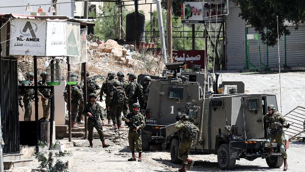 قوات الإحتلال 