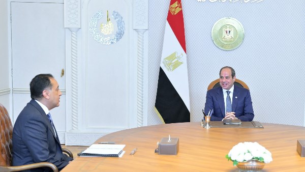 الرئيس السيسي ومدبولي 