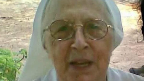 الأخت بيرتيلا استوراتو 