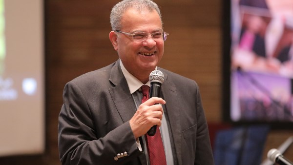 القس أندريه زكي 