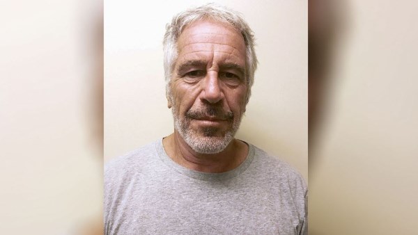 المجرم والمدمن على علاقات القاصرات وعمليات الاغتصاب “جيفري إبستين”