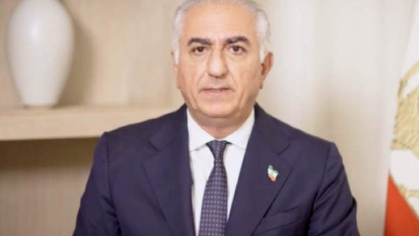 نجل شاه إيران السابق 