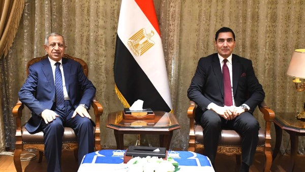 وزير الشباب والرياضة