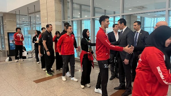 وزير الشباب والرياضة