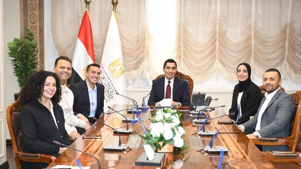 وزير الشباب والرياضة