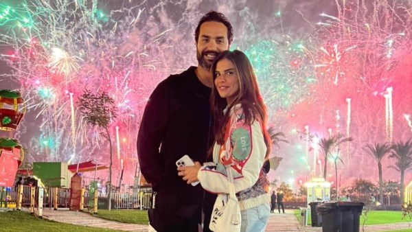 كريم فهمي وزوجته