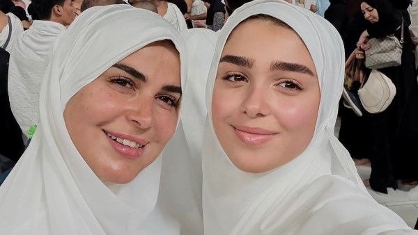 رانيا منصور وابنتها