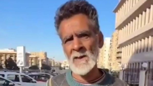 عامل سمكرة السيارات