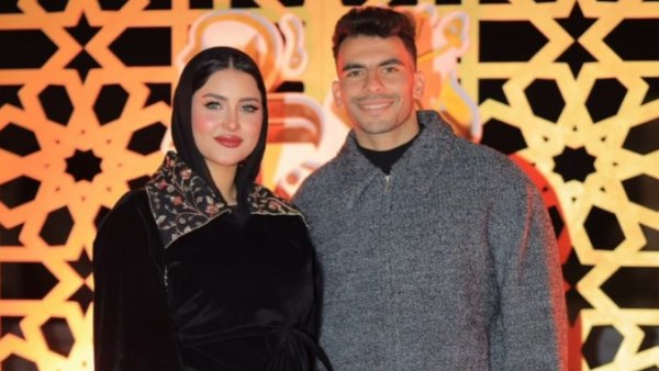 زيزو وزوجته