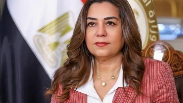 وزيرة البيئة 