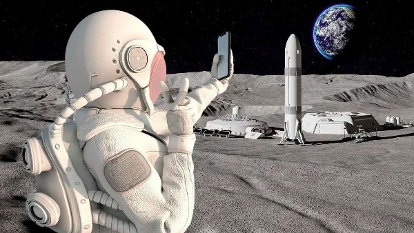 استخدام أحدث الهواتف الذكية فى الفضاء