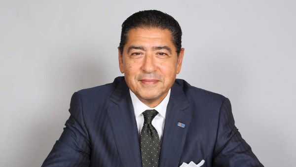 هشام عز العرب 