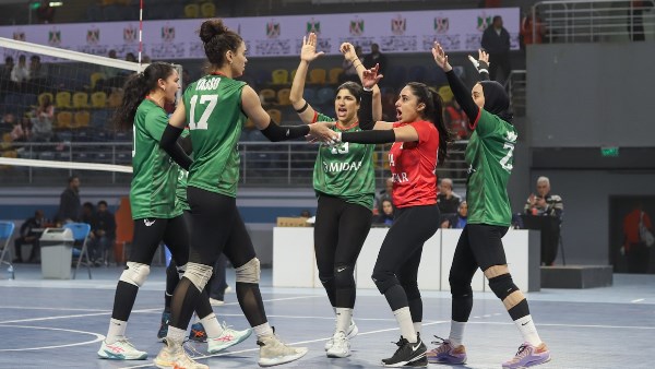 سيدات طائرة سبورتنج