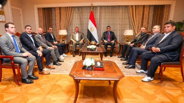 مجلس الأهلي مع وزير الرياضة