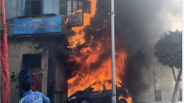 جانب من الحريق 