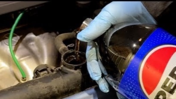 سائل تبريد السيارة الريدياتير 