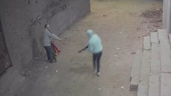 اعتداء بالخرطوش على الطفل ووالده