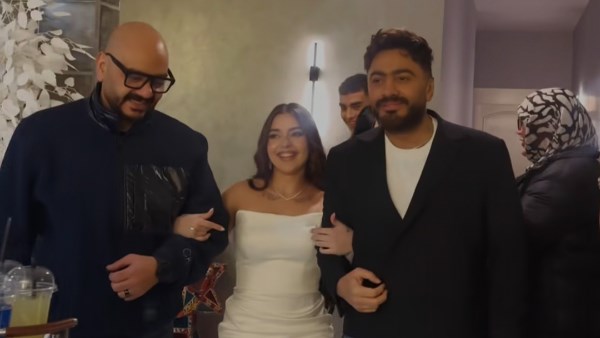 تامر حسني و البلوجر هاجر الشافعي