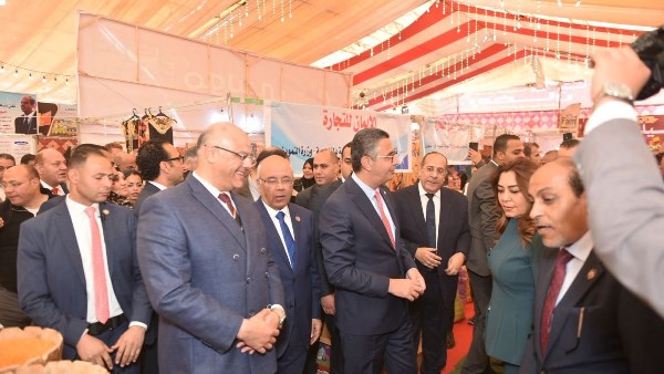 الوزيران والمحافظ ورئيس الغرفة التجارية في معرض أهلاً رمضان ببنها