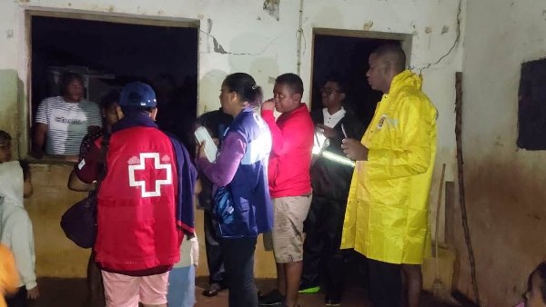 مدغشقر.. مصرع 3 اشخاص و تدمير 800 منزل بسبب الإعصار "فيتيا"