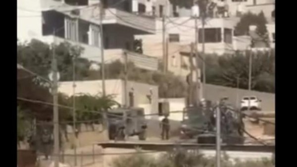 قوات الاحتلال الإسرائيلي تفجر منزل عائلة الشهيد محمود عابد