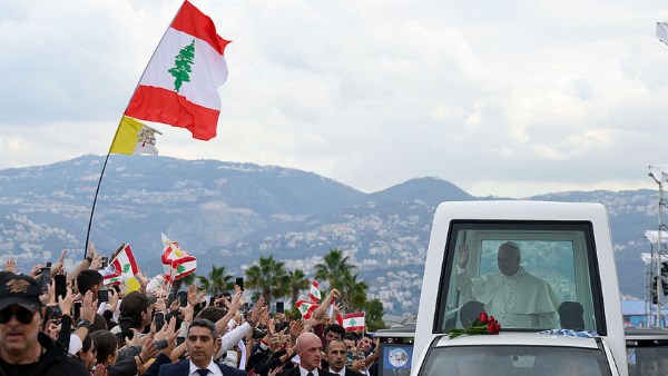 بابا الفاتيكان يبعث رسالة لرئيس مجلس النواب اللبناني