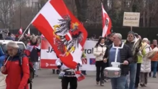 النمسا.. مظاهرة مناهضة للحكومة لمنع التقارب مع حلف "الناتو"