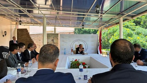 خلال اللقاء