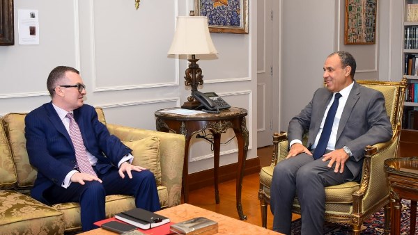 خلال اللقاء