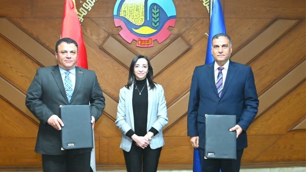 محافظ البحيرة