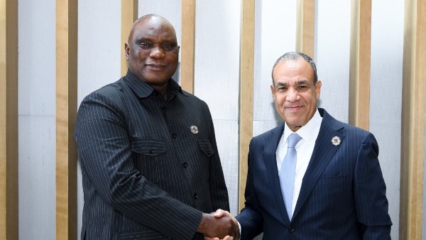 بدر عبد العاطي وسيرين مودو نجي