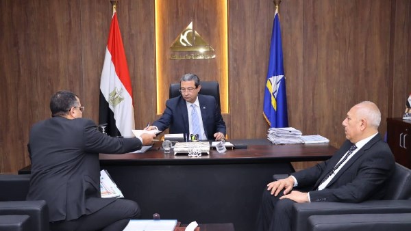 محافظ دمياط يعتمد نتيجة الفصل الدراسي الأول للشهادة الإعدادية بنسبة نجاح 85.76%