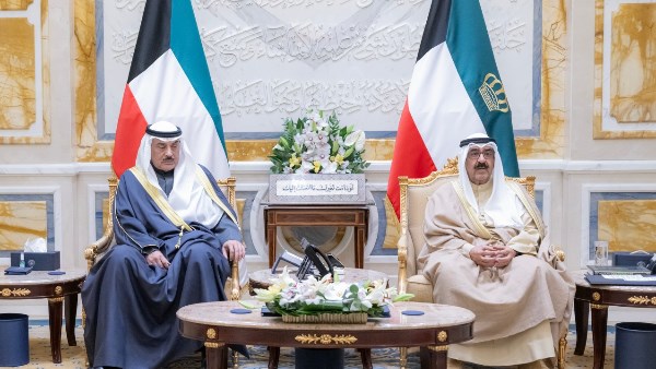 الكويت: الوزراء الجدد يؤدون اليمين الدستورية أمام أمير البلاد